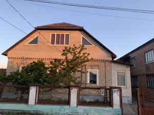 ул. Андерсена, 10 (г. Кривой Рог, Долгинцевский район) - Продається будинок, 75000 $ - АФНУ